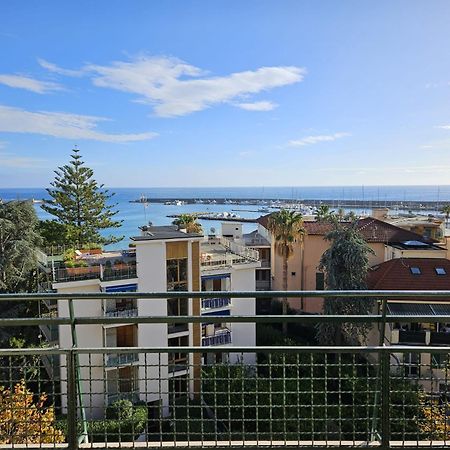 La Baia Nel Porto Appartement San Remo Buitenkant foto