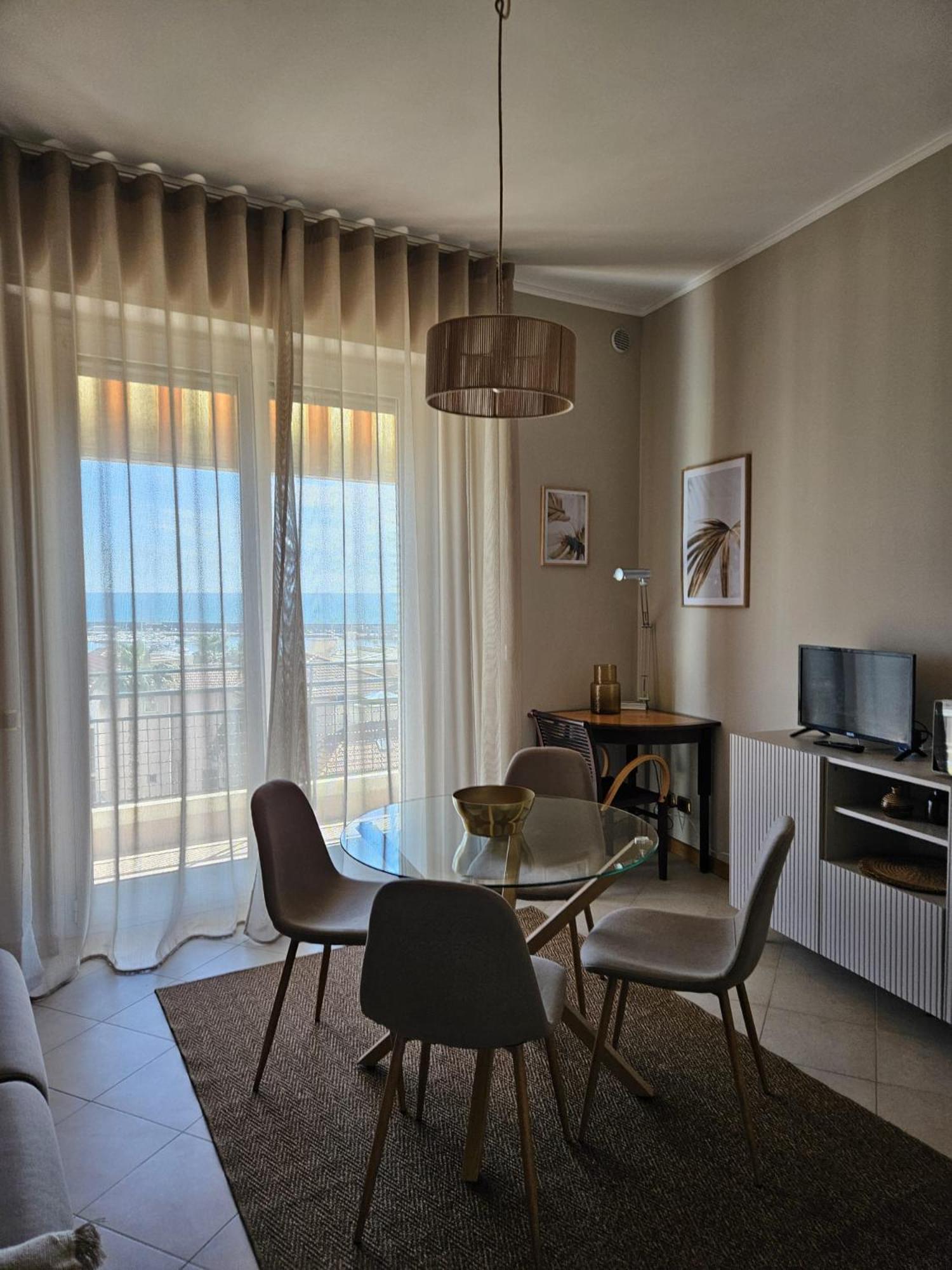 La Baia Nel Porto Appartement San Remo Buitenkant foto