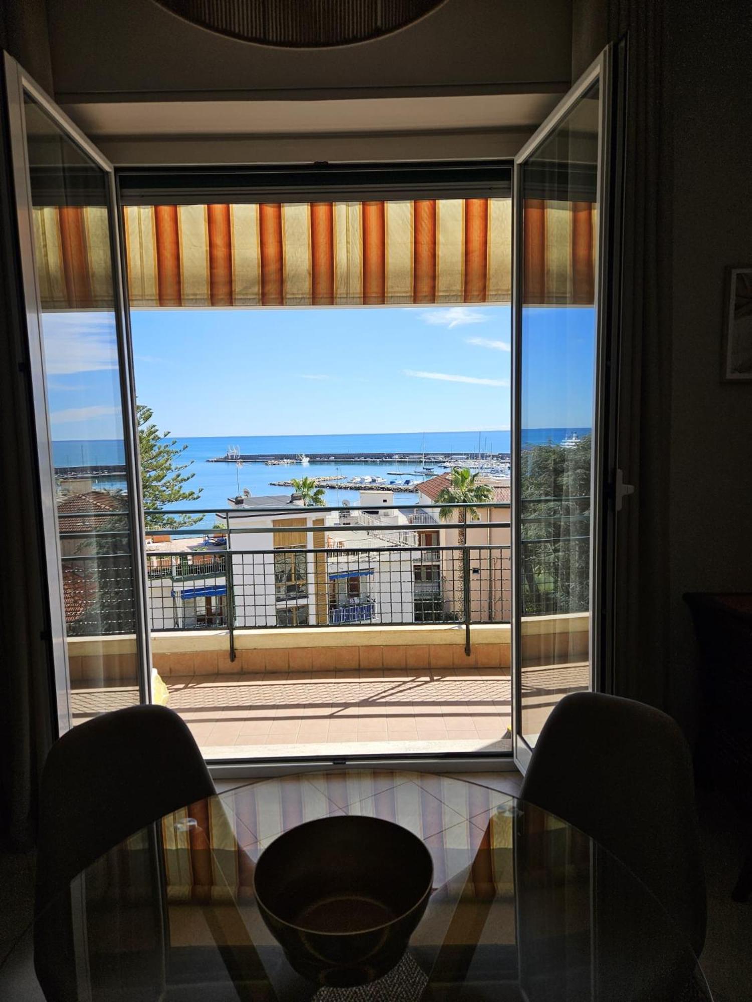 La Baia Nel Porto Appartement San Remo Buitenkant foto